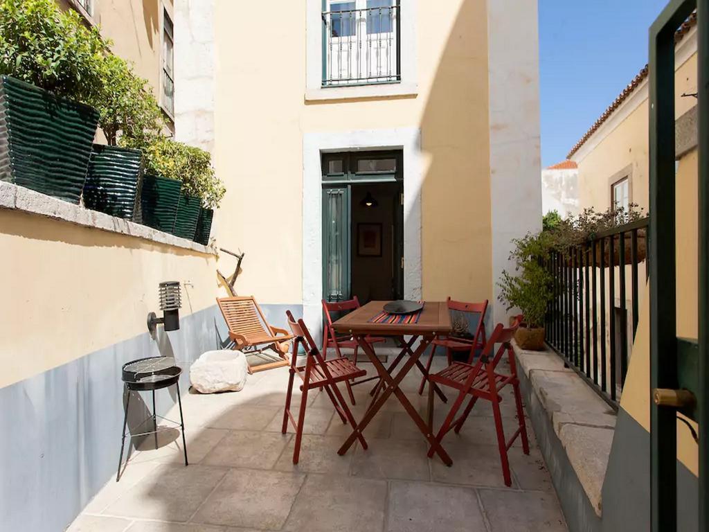 Patio Alfama Apartment Lisboa Екстериор снимка